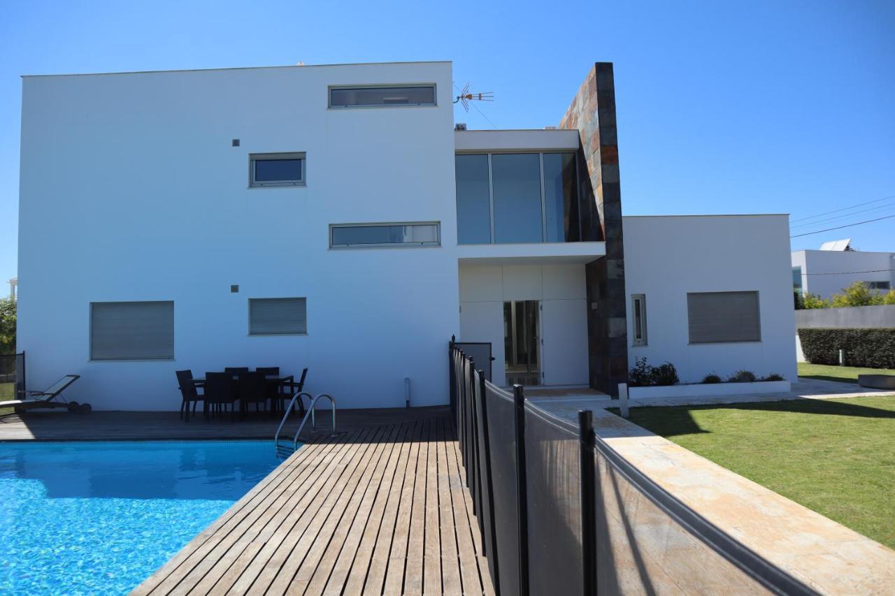 Villa Dos Salgados, 5Bdr, Beach Front, Near Salgados Golf Club Guia  Εξωτερικό φωτογραφία