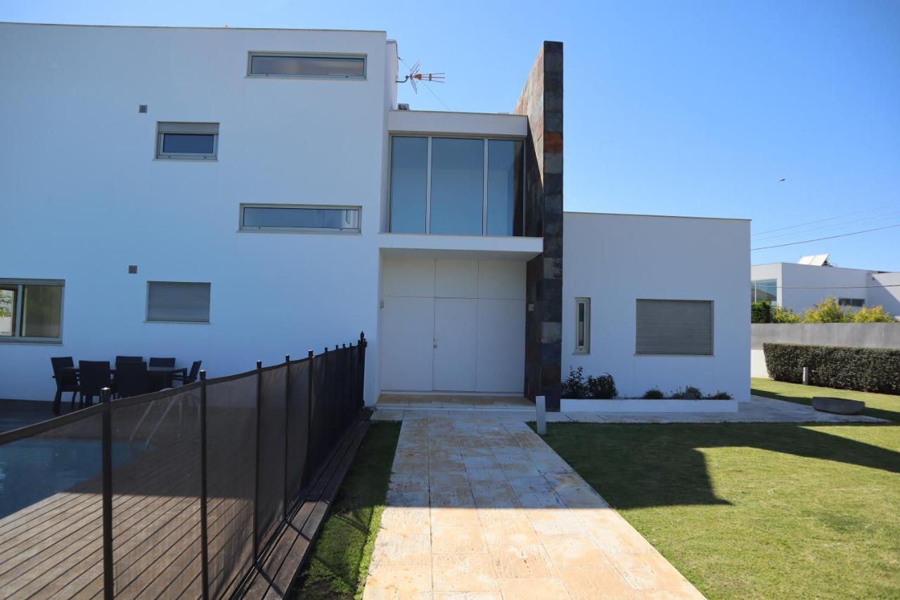 Villa Dos Salgados, 5Bdr, Beach Front, Near Salgados Golf Club Guia  Εξωτερικό φωτογραφία